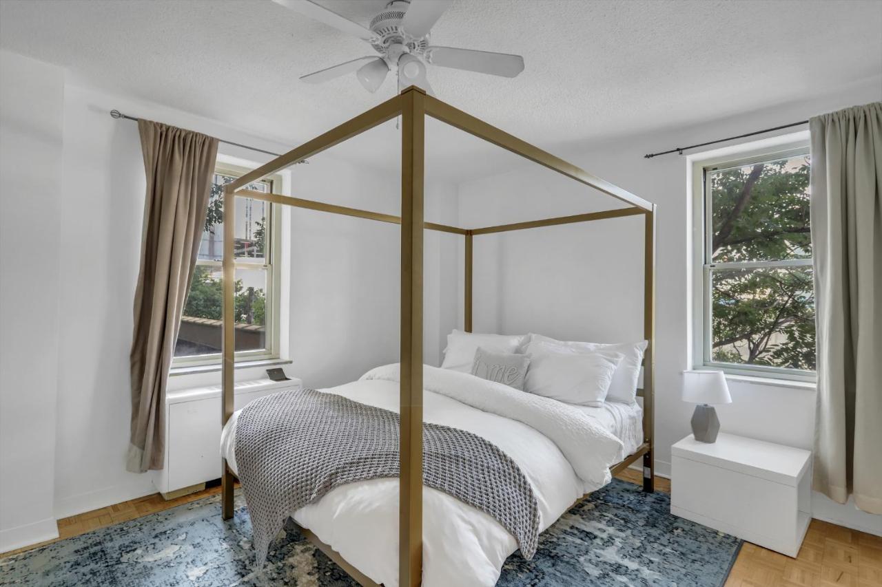 1 Bedroom Downtown Amazing Location*self Check-in** * Atlanta